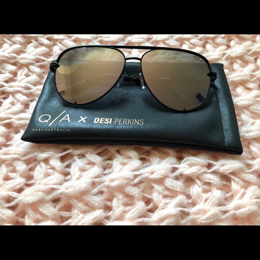 Quay Australia Desi Perkins Silver Mirror Aviators